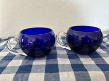 TASSES  MUGS PÂTE DE VERRE BLEUE COBALT 1960 SCANDINAVIE 298 et 356 Grammes