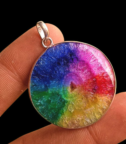 Pendentif arrondi arc-en-ciel