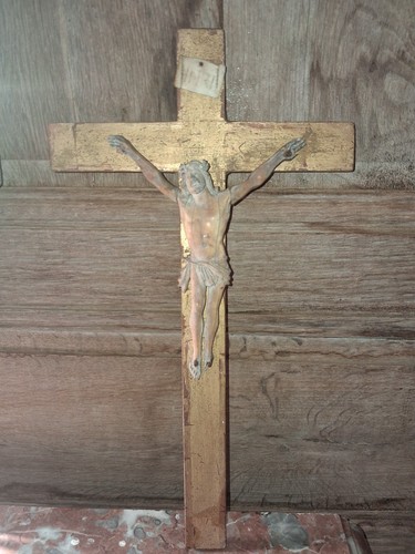 Christ ancien sur croix - , en