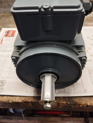 Moteur électrique type - , ya