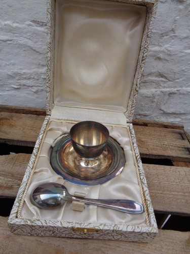 Ancien coquetier petite - ancien, et