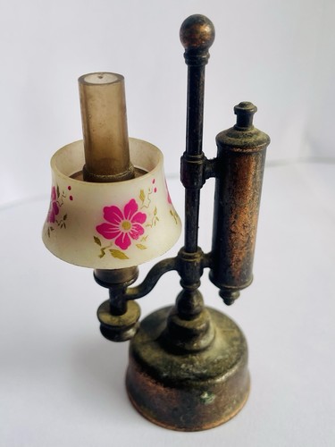 Ancien taille crayon - crayon,