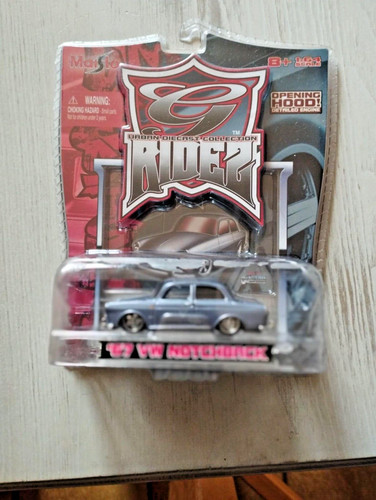 Volkswagen 1500 notchback - 1500,
