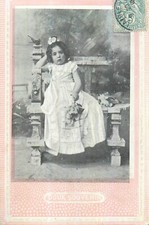 CP SERIES LITTLE GIRL ELEGANT STONE BENCH PINK FRAME SOFT SOUVENIR - 21772