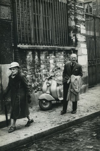 Paris montmartre sunday - paris,