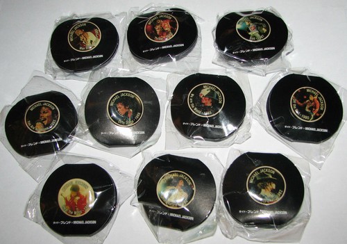 Michael jackson lot - michael, pins