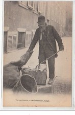 BESANCON: le chiffonnier Joseph - very good condition