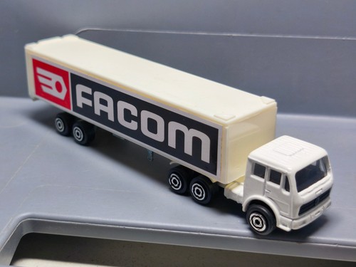 Majorette mercedes transport - mercedes,