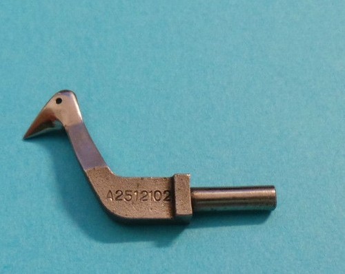 Surjeteuse griffe droite pour - surjeteuse,