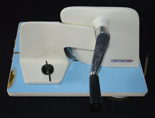 Ancienne trancheuse pain - , objet