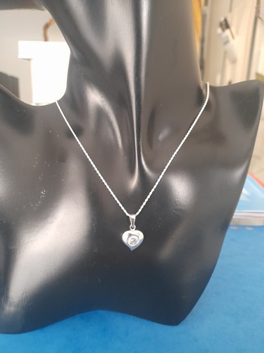 Chaine et pendentif - chaine, cm