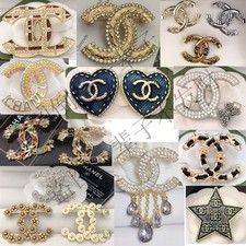 Ladies' Fashion Classic Three-dimensional Pearl Crystal Brooch Birthday Gift NEW