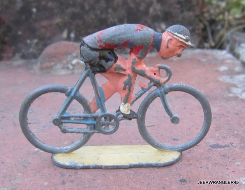 Roger petit coureur cycliste - petit,