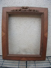 cadre XIXème en bois sculpté
