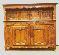 meuble provençale deux corps haut glissant en noyer massif  . XX siècle .