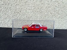 Peugeot 604 " Tour de France " au 1/43 de Norev boite vitrine