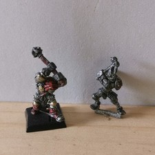 2 Figurines Warhammer Chaos