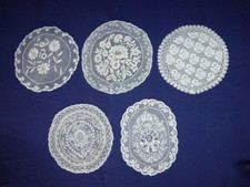 LOT DE 5 PETITS NAPPERONS