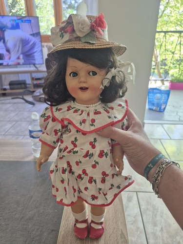 Poupée ancienne vintage - poupée,