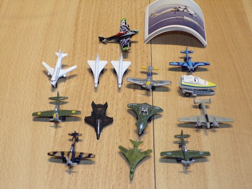 Lot avions miniature 1 - 13,