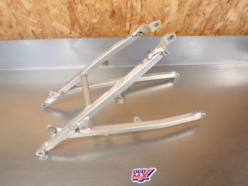 Boucle arrière suzuki 125 - boucle,