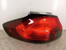 Feu arriere principal gauche