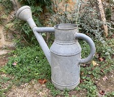 Arrosoir ancien en zinc