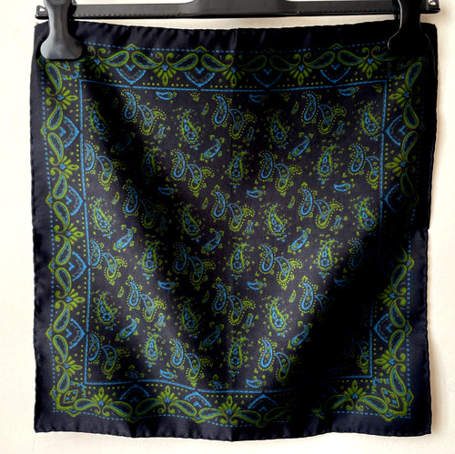 Elégant foulard poche - de,