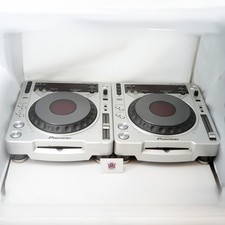 Paire de lecteurs multimédias DJ numériques argentés Pioneer CDJ-800MK2 testé...