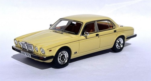 Jaguar xj6 siii damson - jaguar,