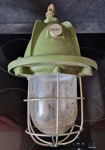Lampe industrielle usine - lampe,