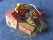 ANCIEN JOUET EN BOIS EAST EASTERN GERMANY LA GARE TRAIN ALLEMAGNE DE L'EST