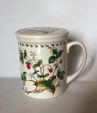 Tisanière en porcelaine avec