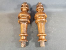 Lot de 2 anciennes décoration en bois d'armoire colonnes de Buffet Henri 2