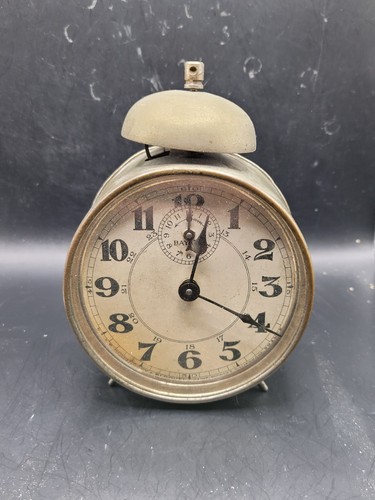 Ancien reveil non - non, fonctionnel