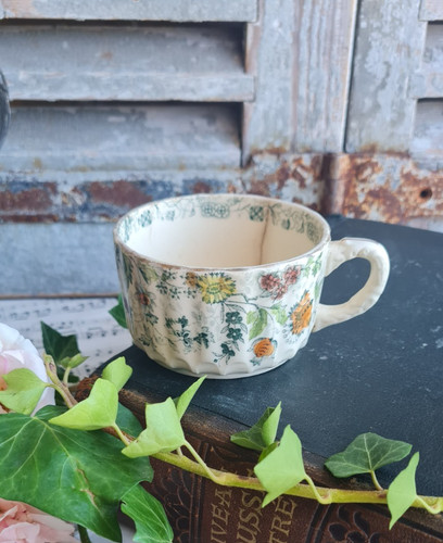 Ancienne tasse terre fer - tasse, de