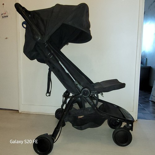 Mountain buggy nano - v2, noire
