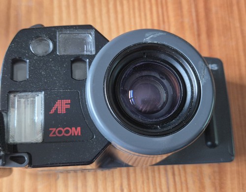 Olympus 300 super zoom 35mm - zoom,