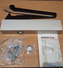 FERME-PORTE HYDRAULIQUE DORMA