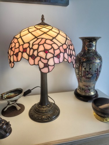 Lampe verre rose - en,