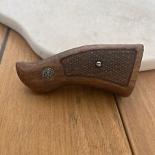 Plaquette Pour Crosse  De Revolver Smith Et Wesson