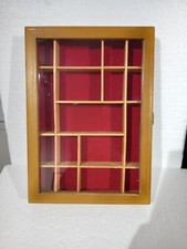 Vitrine en bois pour