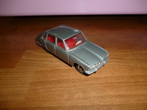 Dinky toys 537 renault r16 - toys,