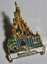 Insigne PINS' DISNEY /