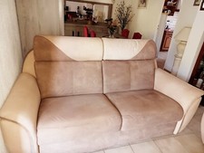 canapé 3 places en cuir peau de pêche+ Fauteuil assorti , couleur 2 tons.  