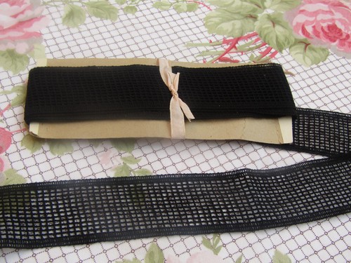 300 dentelle ancienne - cm,