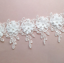 Fleurs dentelle blanche et