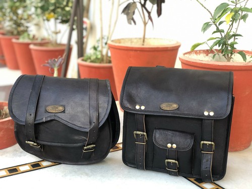Sacoche moto cuir noir - en,