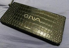 Sony Vaio Type P VPCP11AKJ Black Crocodile Atom Z550 Windows 7 RAM 2GB SSD 128GB