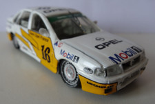 Opel - Vectra GT  Championnat France Supertourisme 1994 - Jacques Laffite  1/43